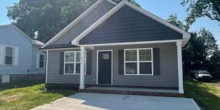 Beautiful 3 Bedroom Home in Salisbury!! Gallery 1