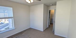 Beautiful 3 level townhouse in Jefferson Place ready for you mid July! Gallery 23