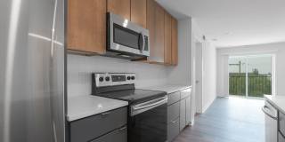 Graduate Pointe Gallery 30