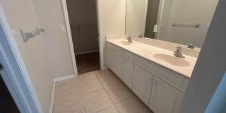 3 bedroom 2 bathroom single family home Gallery 6