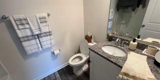 19505 Meridian Street Gallery 13