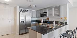 1871 Nw S River Dr Gallery 4