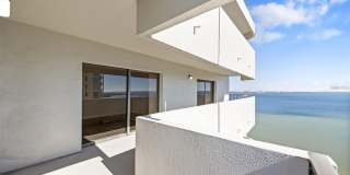 4141 BAYSHORE Boulevard Gallery 22