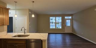 Chestnut - 2Br/2Ba Rental Home - First Floor Gallery 11