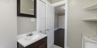 Hawthorne Street Gallery 67