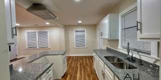 Beautiful Brick Home Minutes from UofM and Midtown! Gallery 5