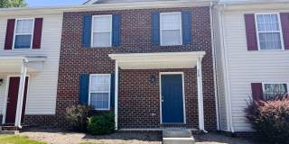 3 Bedroom 2.5 Bath Townhouse Gallery 1