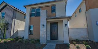 3 Bedrooms in the Five Points Community of Valencia! Gallery 1