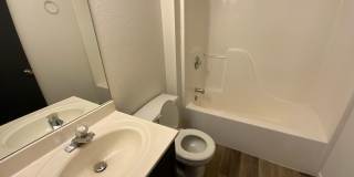 4 Bedroom newly remodeled Duplex Gallery 18