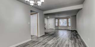 Spacious 4 Bedroom/2.5 Bath Hazell Dell Home! Gallery 8