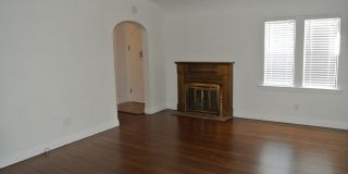 **COMING SOON!!** Spacious 2 Bedroom, 1 Bathroom Home near Convenient Old Town Pittsburg Gallery 4