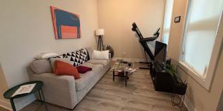 933 Gallery 3