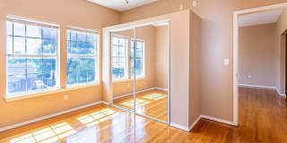 611 W Ridgewood 611 W Ridgewood Gallery 9