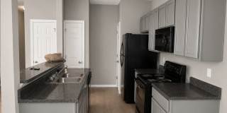 3BR / 2.5 BATH TOWNHOME * COLLEGE PARK GA Gallery 1
