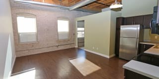 La Pompadour Gallery 21