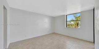 117 Lake Emerald Dr Gallery 20