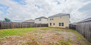 Open-Concept 3BR + Game Room Near Fort Sam & Randolph - Realtor Commission: $500 Gallery 43