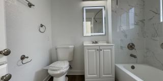 1685-1697 Summit St. / 109-137 E. Penn St. Gallery 28