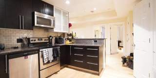 Spacious 4 Bed / 2 Bath on Beacon St | Brookline | 9/1 Gallery 1