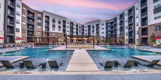 Aura Avant Gallery 22