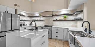 80504 Pebble Beach Gallery 16