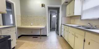 PRELEASING for AUGUST! Close to Campus Gallery 10