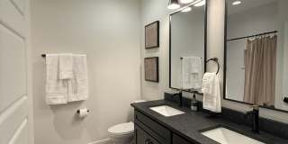 Awesome New Construction 5BR House Close to Campus Gallery 7