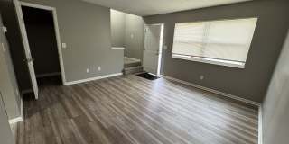 1572 Main St Gallery 1