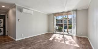 Atrium Downtown Gallery 11