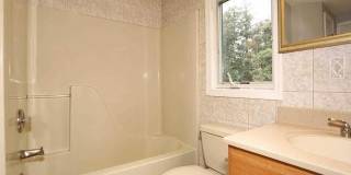 44 Chamberlain Avenue 2nd Floor Gallery 16