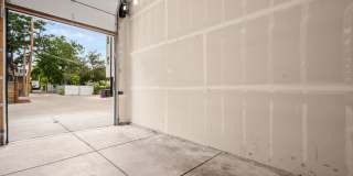 1565 N King Street Gallery 17