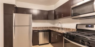 Waterside Towers Apartments Gallery 15
