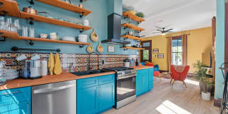 Spacious custom design 2 bed 1 bath Apartment for rent 709 W 14th st. Gallery 5