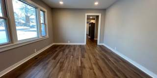 Remodeled Single Level 3 Bed, 2 Bath Home w/ 1 Car Garage Gallery 6