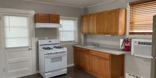 106 Grand St Gallery 2