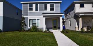 This charming 3 bedroom, 2.5 Baths Single-Family home for rent located at 5048 Holm Oak Dr. Gallery 1