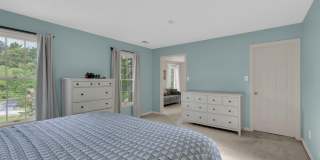 7707 LAKE GLEN Drive Gallery 28