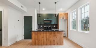 4181 MANTUA Avenue Gallery 2