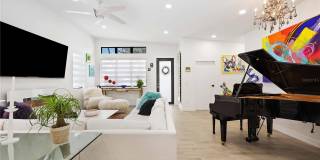 7520 N COOLIDGE AVENUE Gallery 3