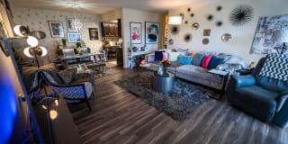 Laurel Village Apartments Gallery 8