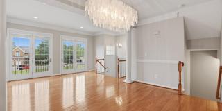 42683 NEWCOMER Terrace Gallery 2