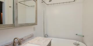 1207 Pine Avenue Gallery 45
