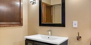 43054 Oxford Court Gallery 24