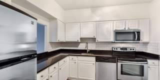 The Saratoga Gallery 16