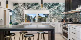 The Escape Island - Pool, Minigolf, Jacuzzi & Private Yard (Monthly Only - No Long Term) Gallery 35