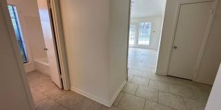 5885 Creek Side Circle Gallery 4