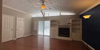 Charming 3 Bed Bungalow with First-Floor Living – Akron, OH Gallery 6