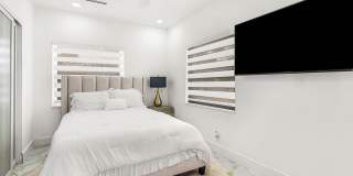 202 SE 4th Street Gallery 12