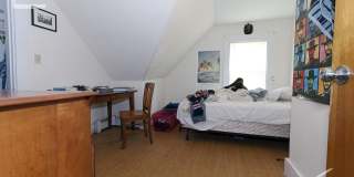 hige 4 bed split in allston Gallery 4