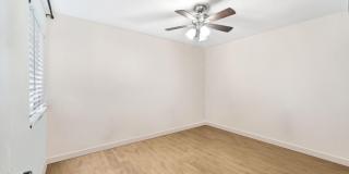 2 BR Townhome in Escondido w/ 2 car garage 2 BR Townhome in Escondido w/ 2 car garage Gallery 12